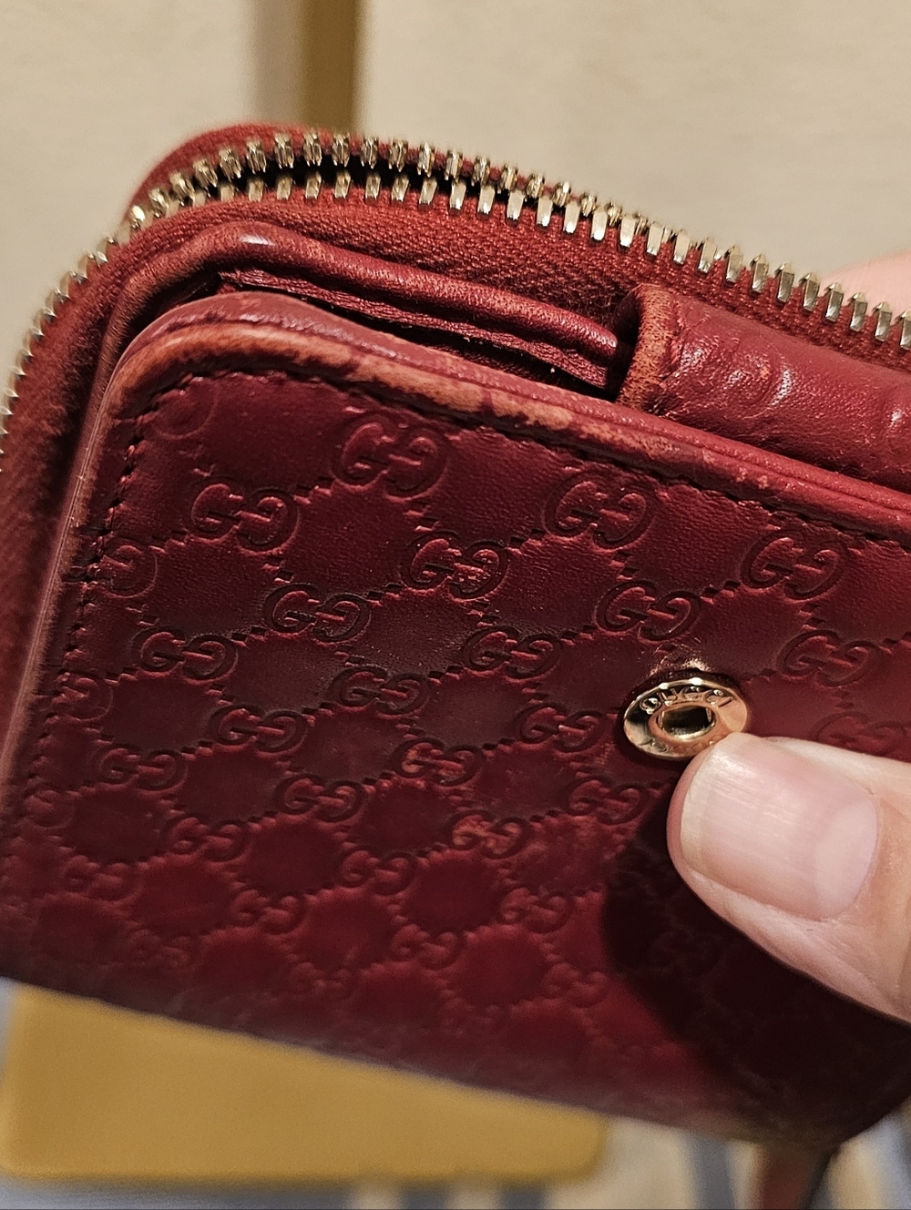 Gucci micro red zip around wallet - Picture 12 of 13